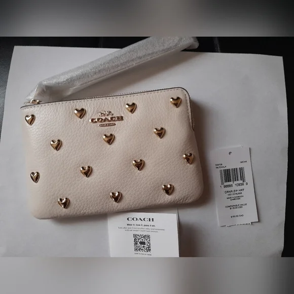 New Coach Wristlet With Gold Tone Heart Rivets New With Tags - Picture 10 of 10